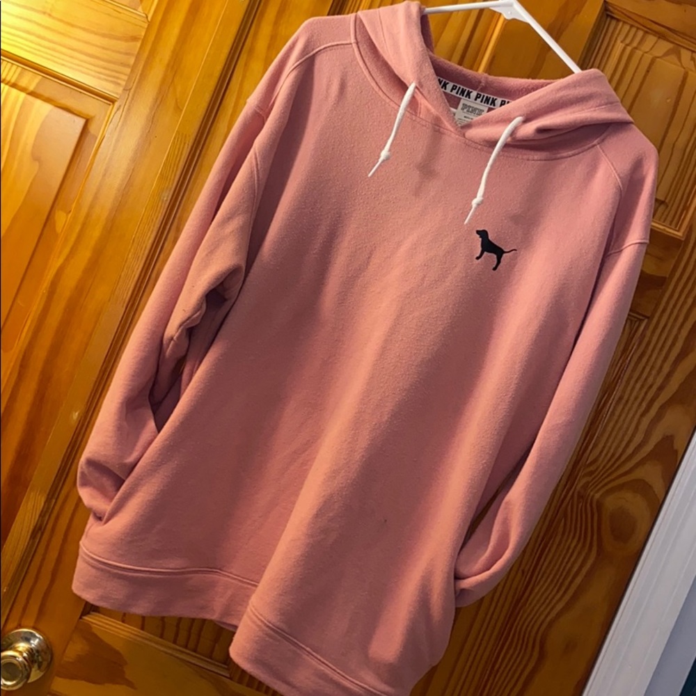 Pink sweater🐾